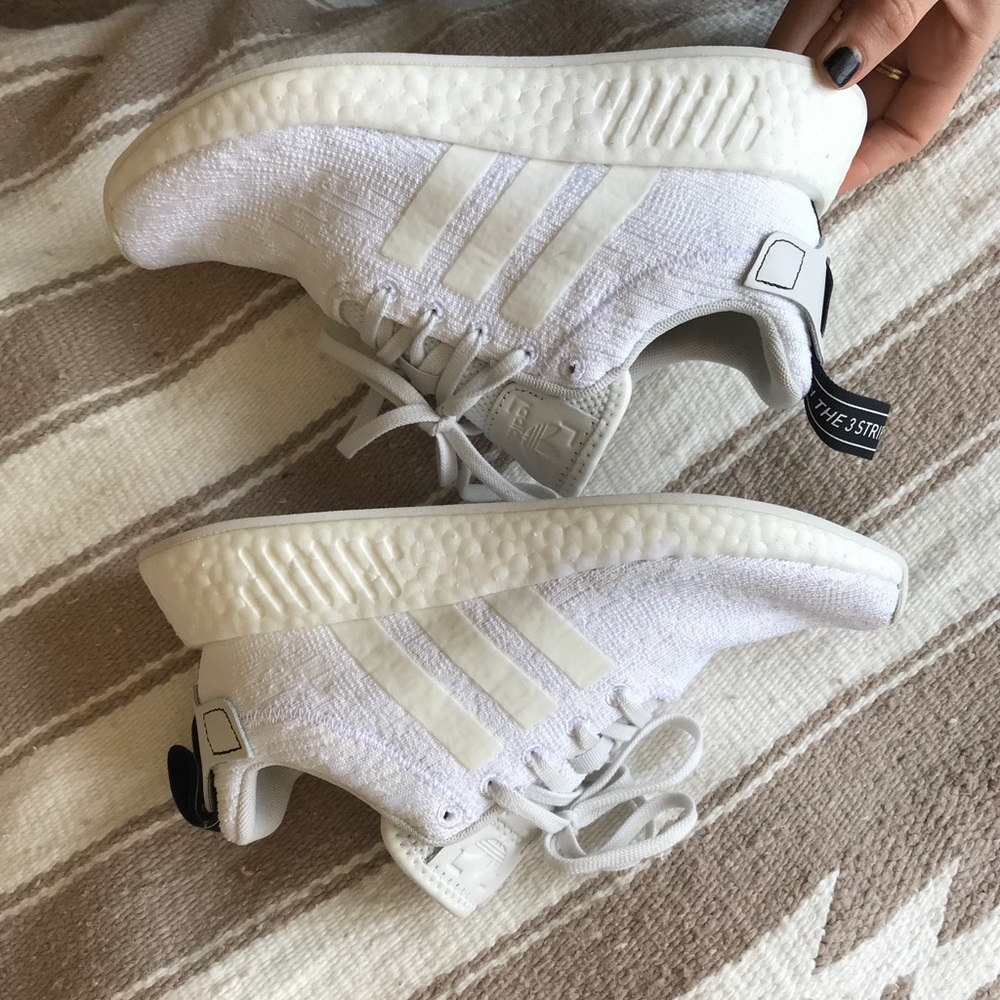 brand new never worn white NMD R2